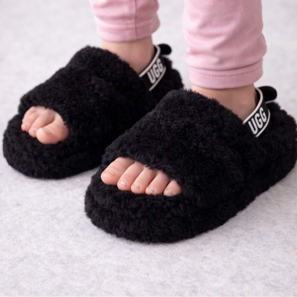 UGG Kids Size 1 EU 32.5 Fluff Yeah Slide Black(B143)✨